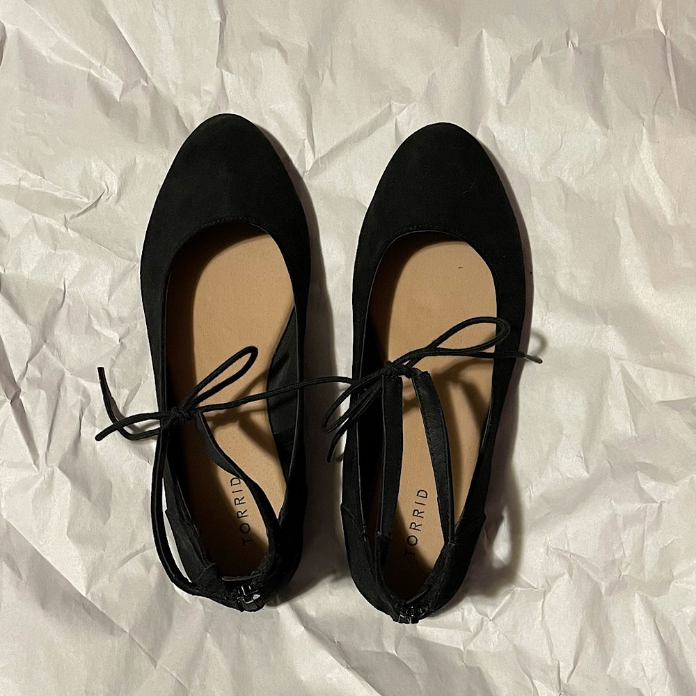 Size 12 Torrid flats